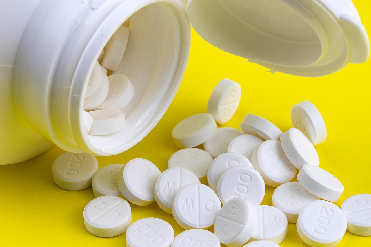 Biotin Benefits: The Definitive Guide to Vitamin B7’s Role in Hair, Skin, Metabolism, and Overall Health in 2025