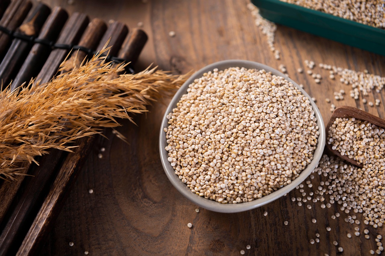 Is Quinoa Gluten Free? The Definitive 2025 Guide for Celiac Safety and Nutrition