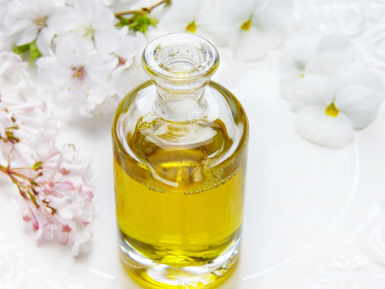 Sharini Perfumes Iris Véritable Review 2025: The Definitive Guide to Organic, Natural Iris Fragrance