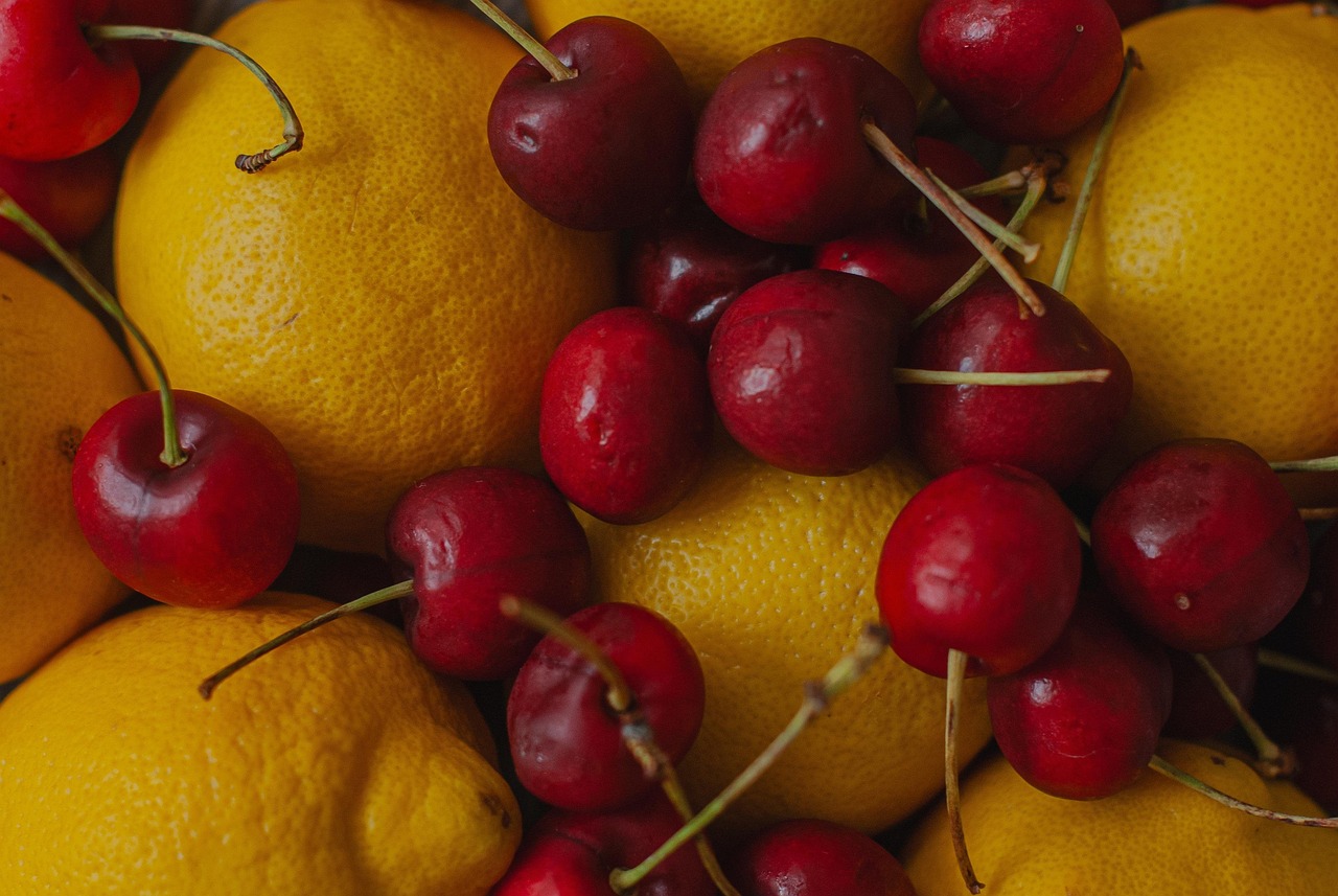 The Comprehensive Gout Diet Plan: Foods to Avoid and Embrace for Uric Acid Management