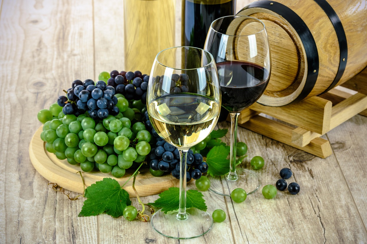 The Definitive Guide to Gluten Free Wine: Safety, Brands, and Avoiding Hidden Gluten in 2025