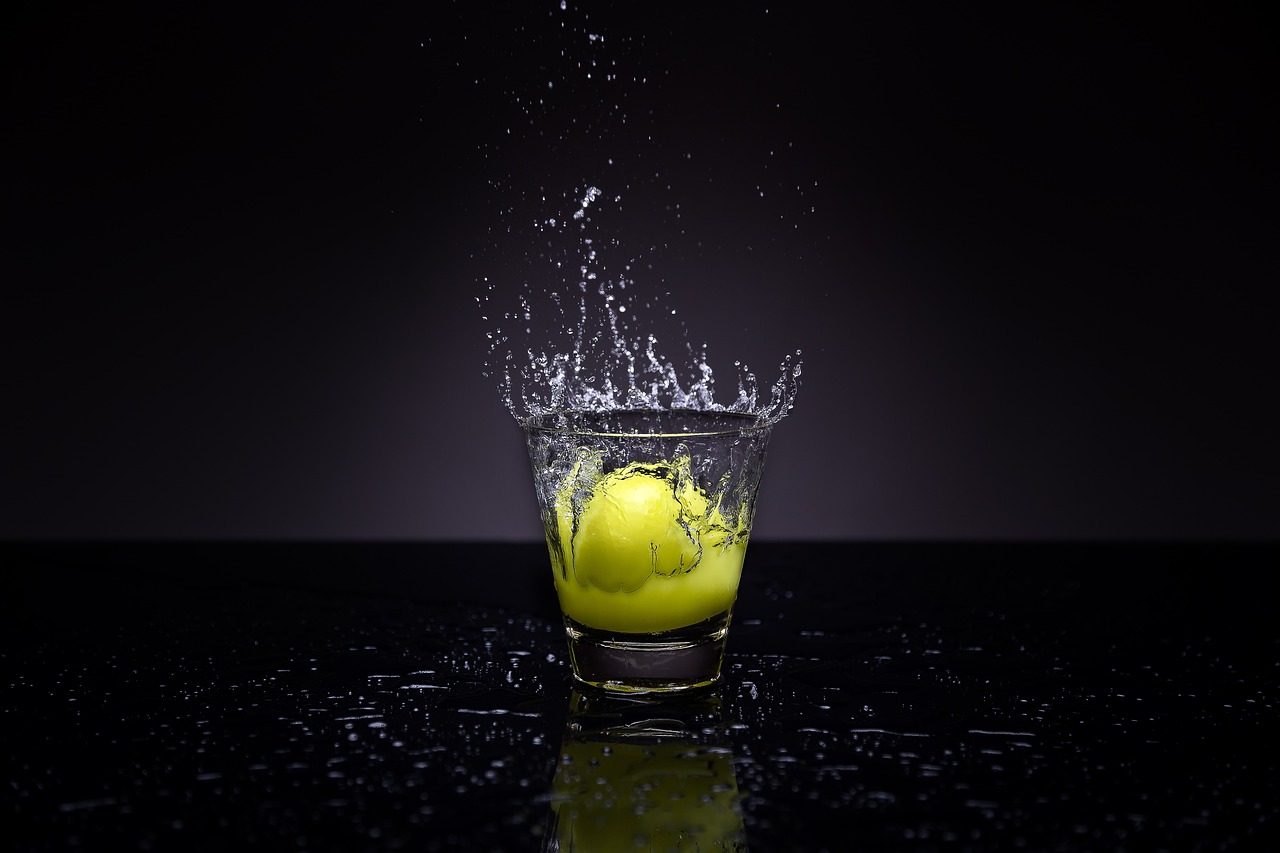 The Definitive Guide to Lemon Health Benefits: Immune Support, Digestion, and Cardiovascular Wellness in 2025