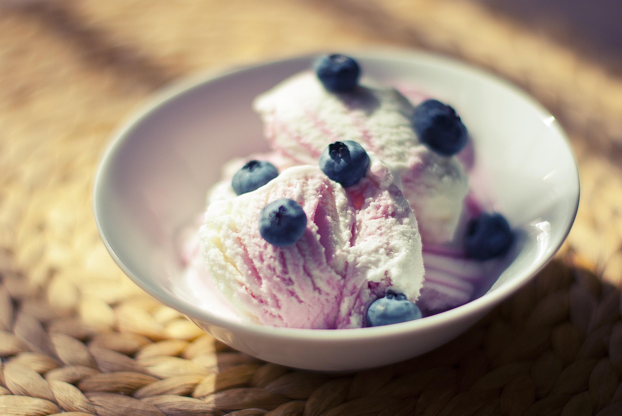 The Definitive Guide to Vegan Gluten-Free Ice Cream Brands and Frozen Desserts in 2025
